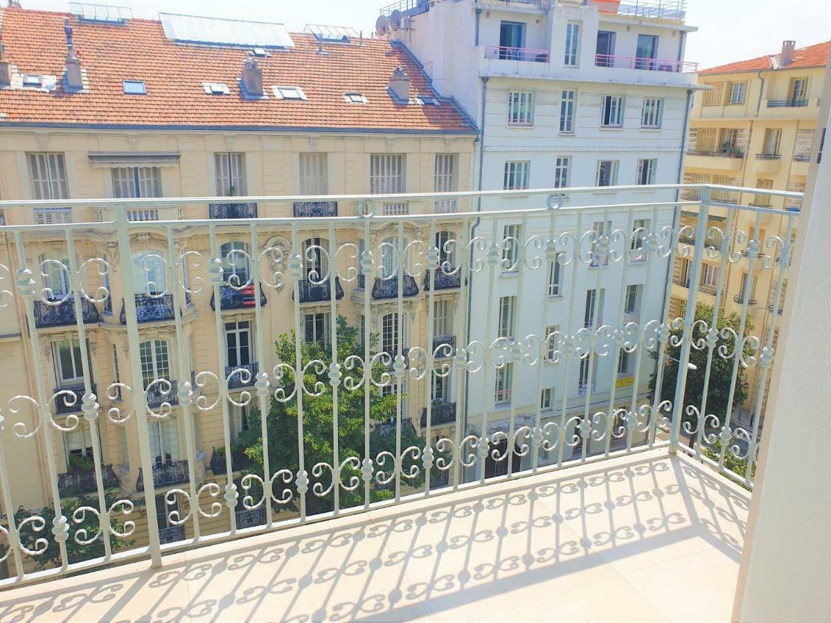 Duplex Balcon Centre Mer 504 Nice Exterior photo